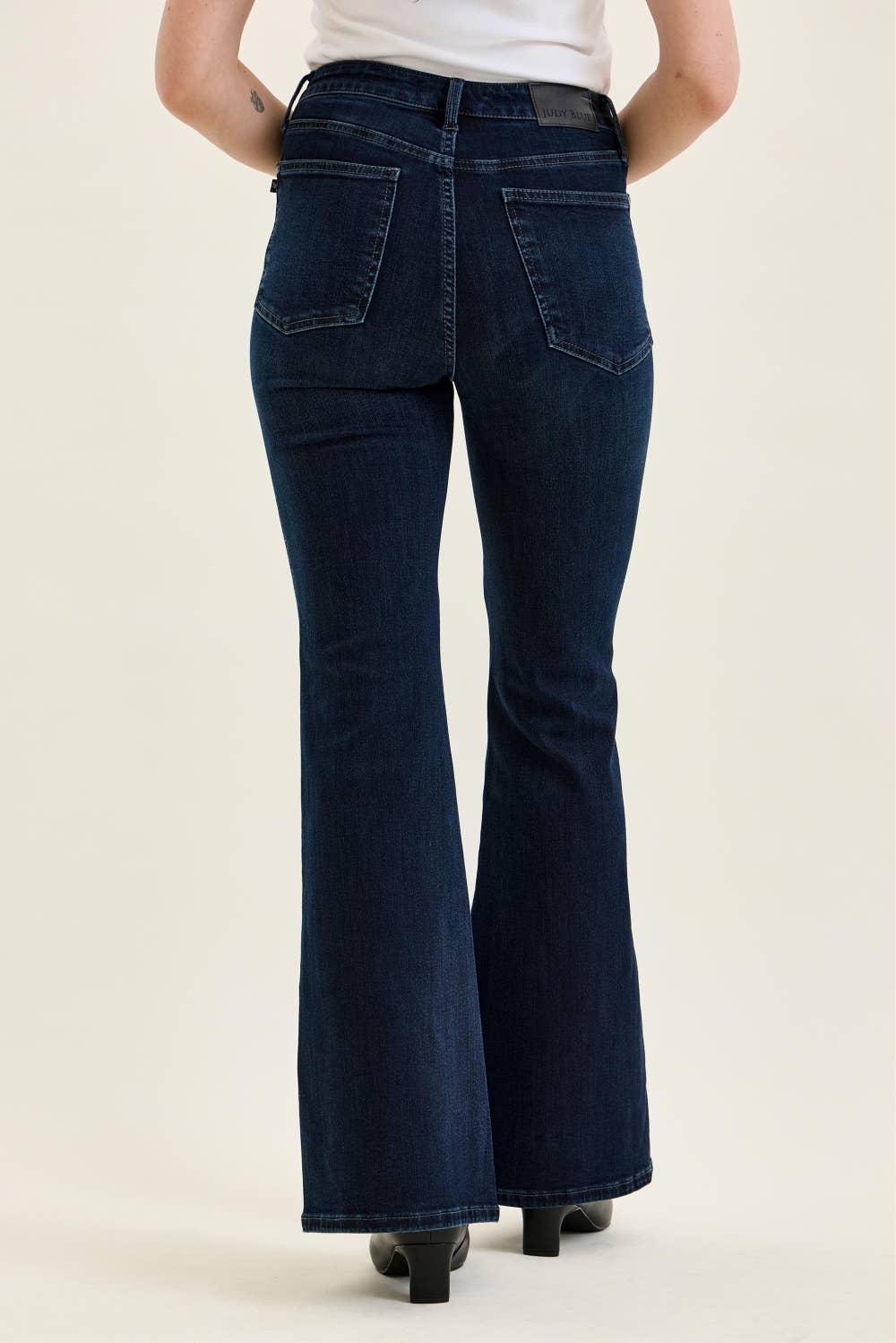 JUDY BLUE Strait Flare